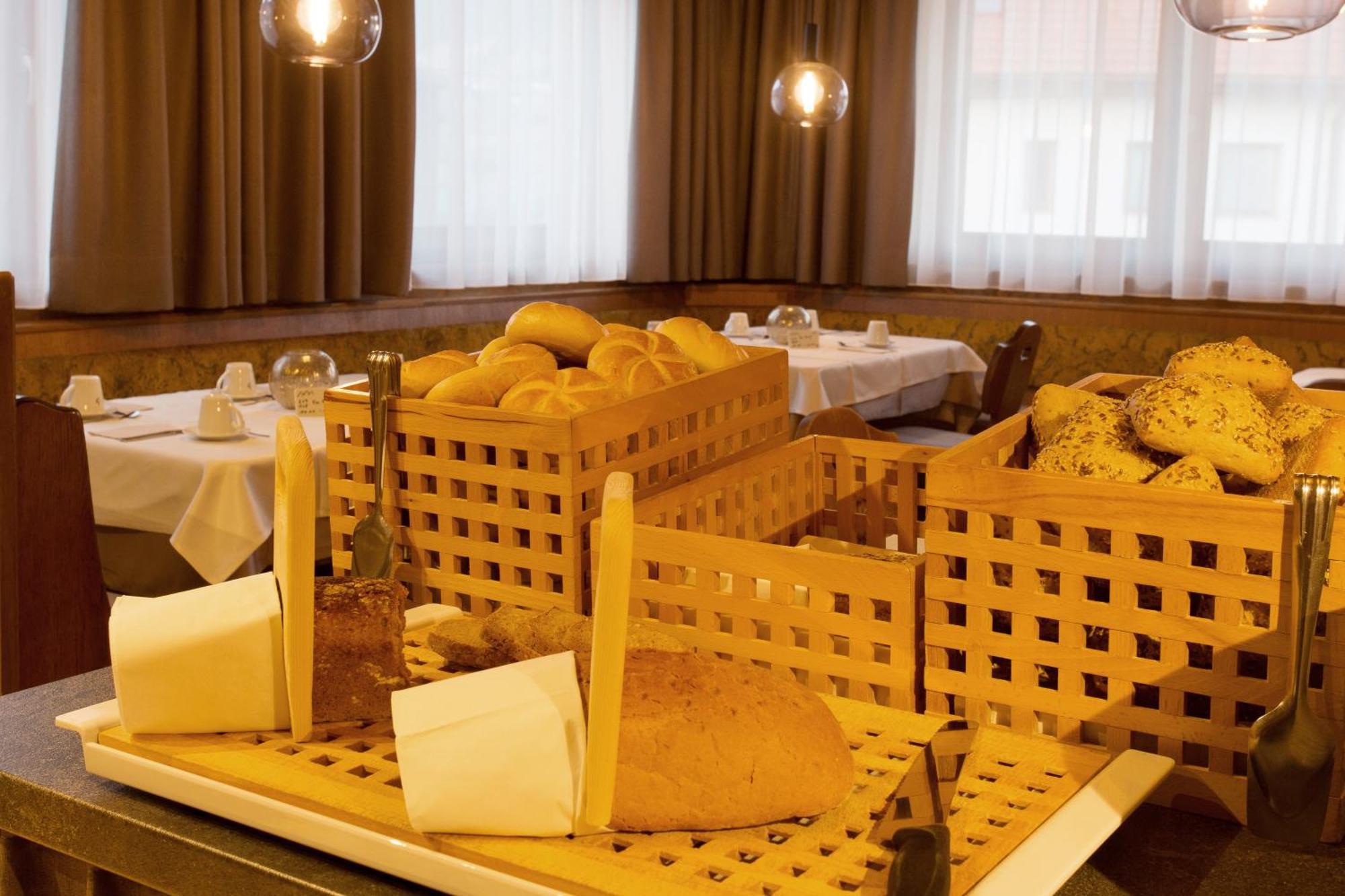Ferienhotel Bergland Arzl im Pitztal Ngoại thất bức ảnh