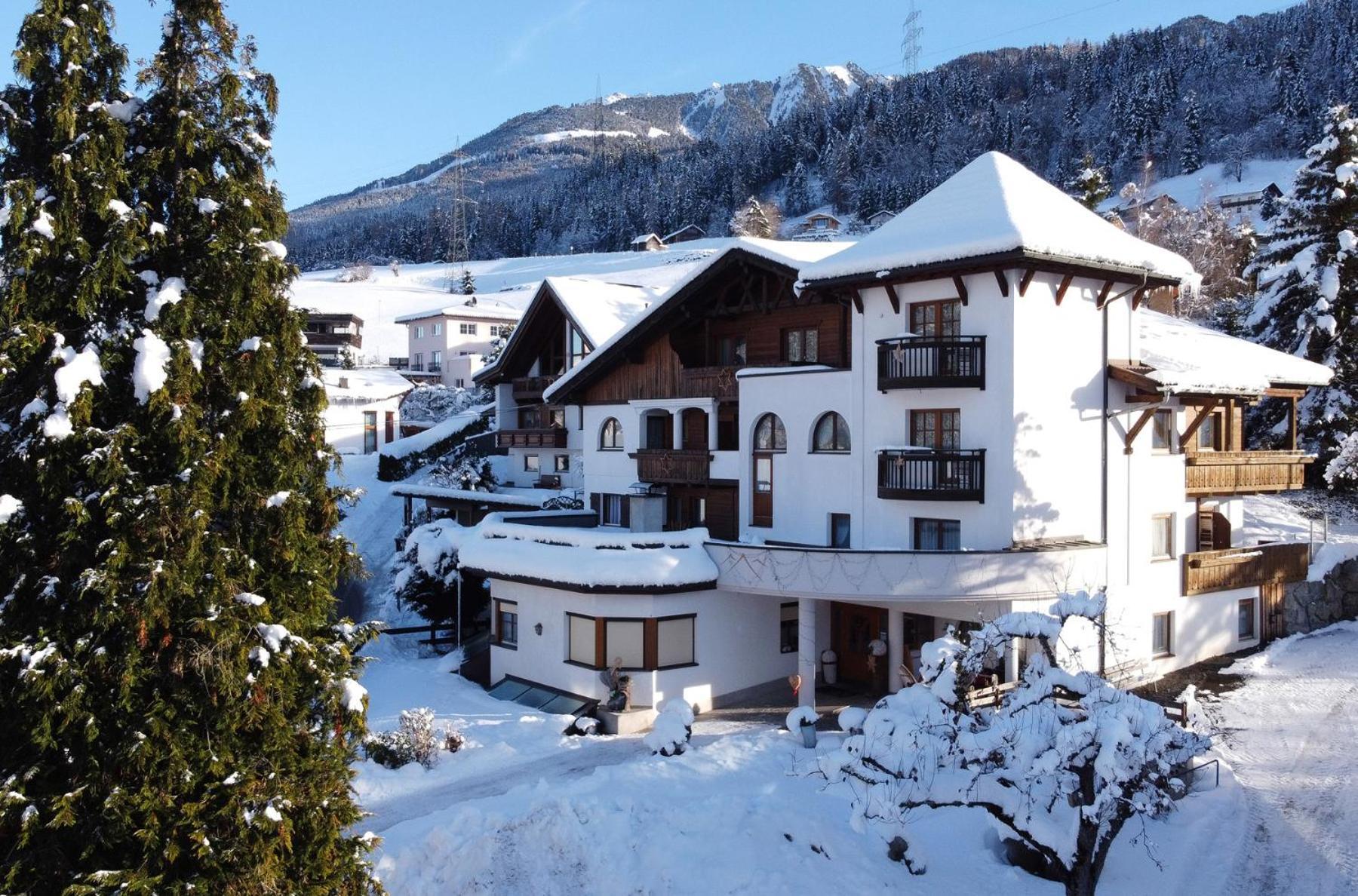 Ferienhotel Bergland Arzl im Pitztal Ngoại thất bức ảnh